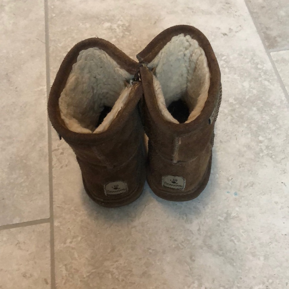 Bear Paw Emma Chestnut Boots 10 toddler